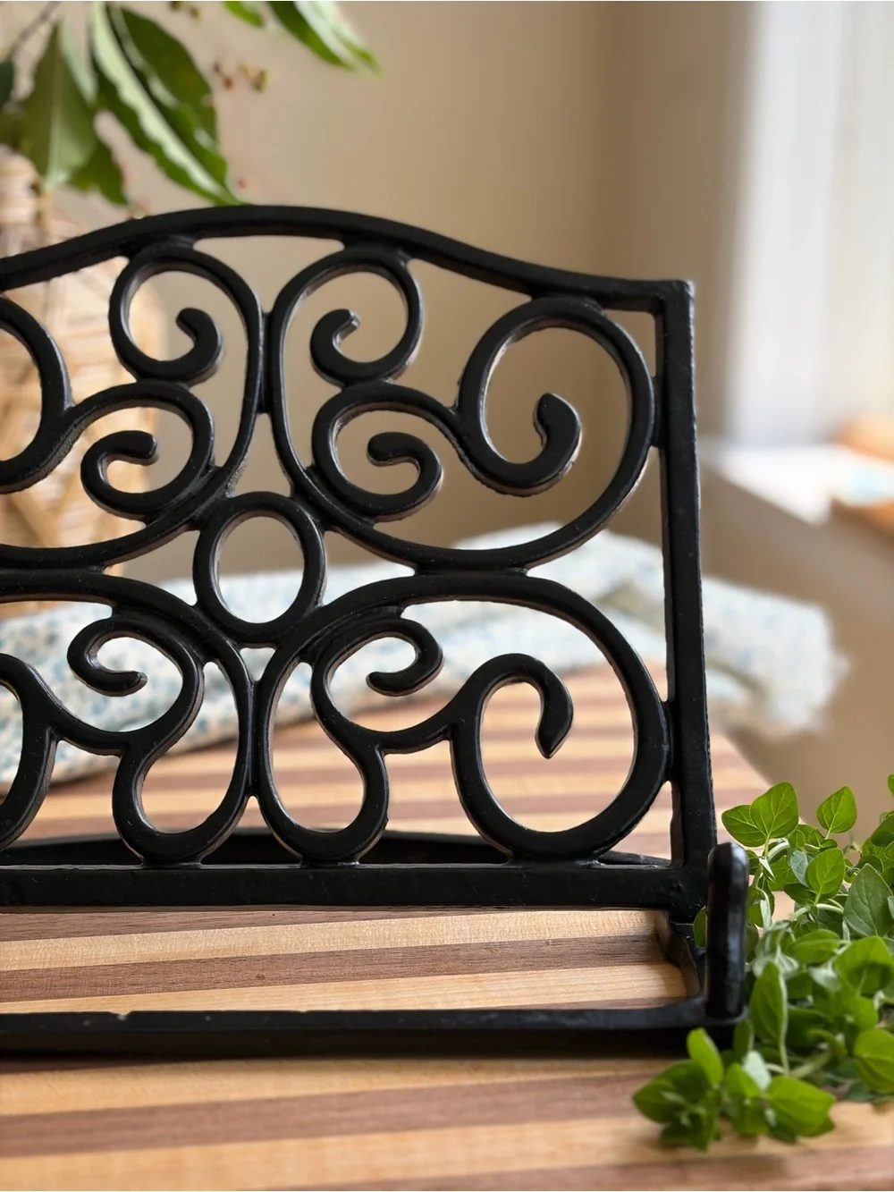 Black Scrollwork Cast Iron Cookbook Or Tablet Stand